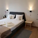 Urban Nest Apartment